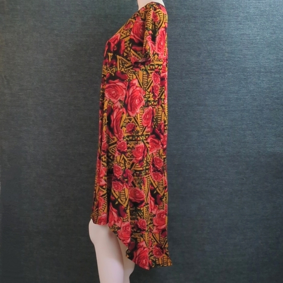 Lula Roe Carly High-Low A Frame Dress Bold And Colorful Roses Pattern - Picture 3 of 10